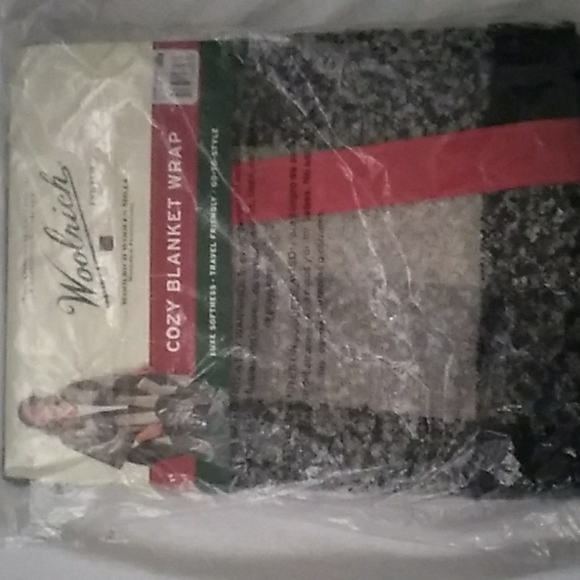 Beautiful NEW - Picture 2 of 6